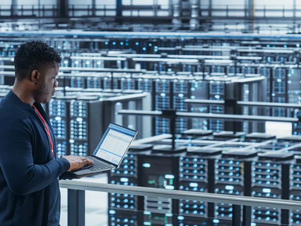 06_cloud_gettyimages-1344732001